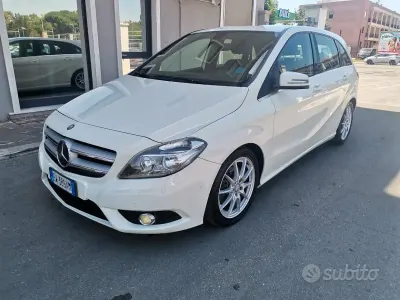 Usata Mercedes B180 Executive 109 CV (80 kW) 2014 Bianco Monovolume
