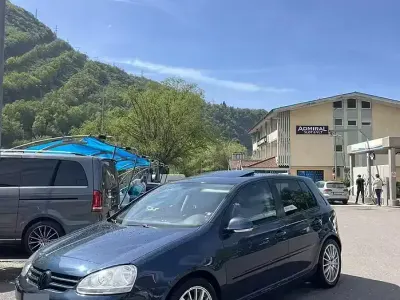 Usata VW Golf VI 115 CV (84 kW) 2009 Bluazzurro Utilitaria