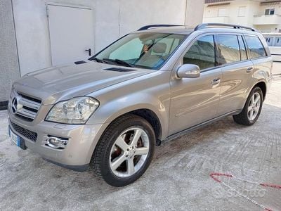 Usata Mercedes GL320 224 CV (164 kW) 2007 Grigio SUV