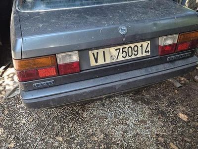 Usata Lancia Prisma 80 CV (58 kW) 1989 Grigio Berlina