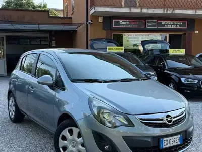 Usata Opel Corsa 85 CV (62 kW) 2014 Grigio Utilitaria