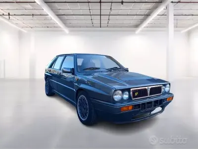 Usata Lancia Delta 196 CV (144 kW) 1990 Grigio Utilitaria