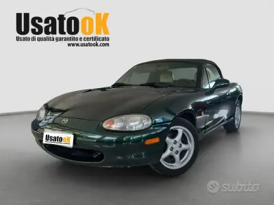 Usata Mazda MX5 110 CV (80 kW) 1998 Verde Cabrio