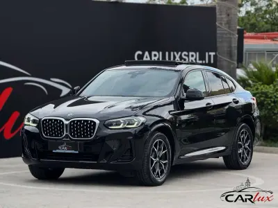 Usata BMW X4 M Sport 190 CV (139 kW) 2021 Black sapphire met SUV