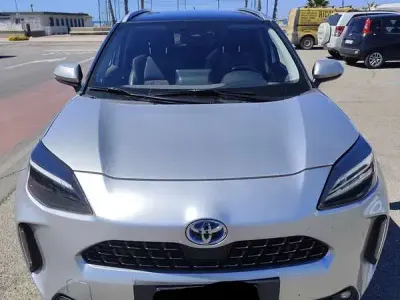 Usata Toyota Yaris Cross Lounge 92 CV (67 kW) 2022 SUV