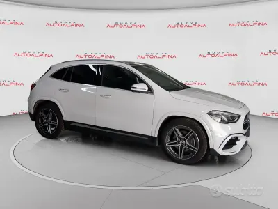 Usata Mercedes GLA200 AMG line 150 CV (110 kW) 2024 Bianco SUV