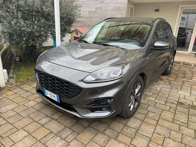 Usata Ford Kuga 150 CV (110 kW) 2021 Grigio SUV