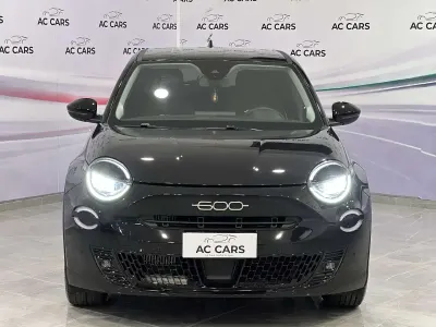 Usata Fiat 600 La Prima 101 CV (74 kW) 2025 Nero SUV