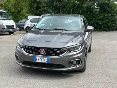 Usata Fiat Tipo Lounge 120 CV (88 kW) 2017 Grigio Station wagon
