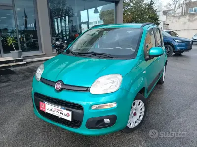 Usata Fiat Panda Lounge 69 CV (50 kW) 2015 Verde Utilitaria