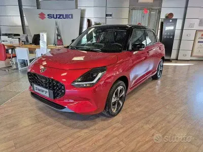 Nuova Suzuki Swift 83 CV (61 kW) 2026 Rosso Utilitaria