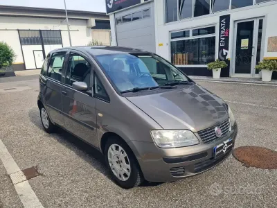 Usata Fiat Idea 80 CV (58 kW) 2009 Marrone Monovolume