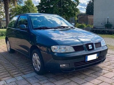 Usata Seat Ibiza 60 CV (44 kW) 2001 Grigio Utilitaria