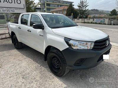 Usata Toyota HiLux Comfort 150 CV (110 kW) 2019 Bianco Pick-up