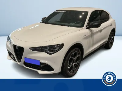 Usata Alfa Romeo Stelvio Veloce 160 CV (117 kW) 2024 Bianco metallizzato SUV