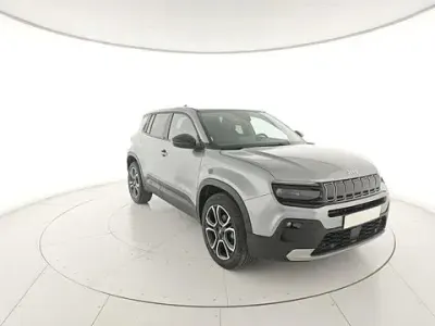 Usata Jeep Avenger Summit 101 CV (74 kW) 2025 Grigio scuro SUV