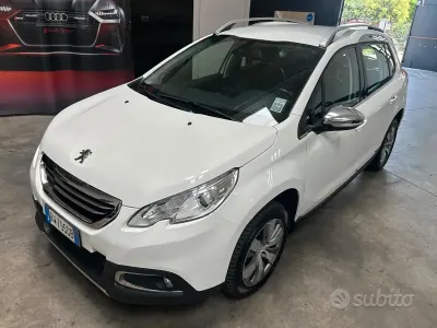 Usata Peugeot 2008 Allure 92 CV (67 kW) 2014 Bianco SUV