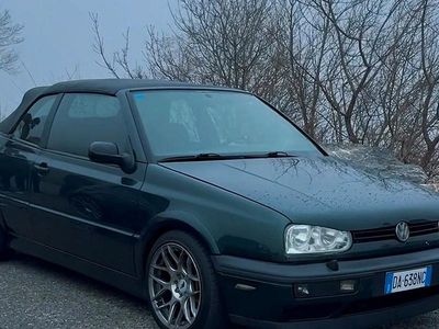 Usata VW Golf III 90 CV (66 kW) 1994 Verde Cabrio