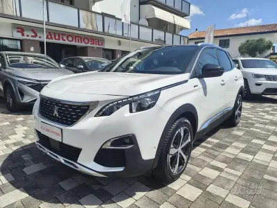 Usata Peugeot 3008 GT-line 120 CV (88 kW) 2017 Bianco SUV