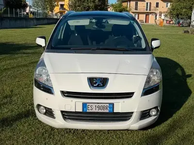 Usata Peugeot 5008