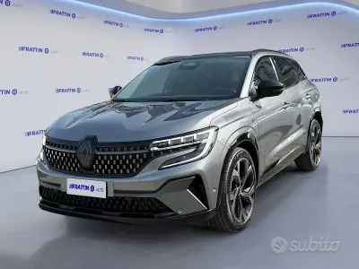 Usata Renault Austral Iconic Esprit Alpine 130 CV (95 kW) 2024 Gris schiste SUV
