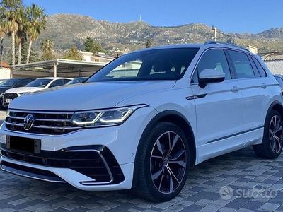 Usata VW Tiguan R-line 150 CV (110 kW) 2022 Bianco SUV
