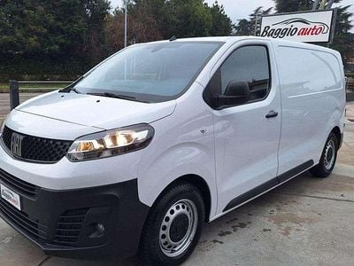 Usata Fiat Scudo 145 CV (106 kW) 2024 Bianco pastello Furgone