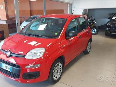 Usata Fiat Panda Easy 69 CV (50 kW) 2020 Rosso Berlina