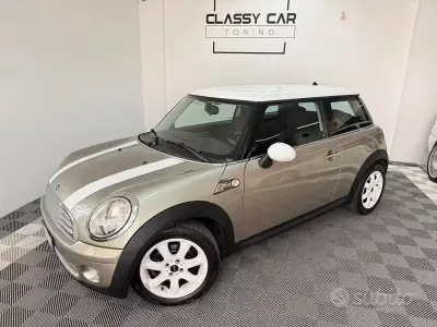 Usata Mini Cooper 120 CV (88 kW) 2010 Grigio Utilitaria