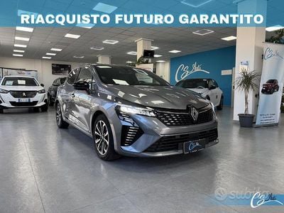 Usata Renault Clio V Techno 91 CV (66 kW) 2024 Grigio Berlina