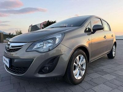 Occasion Opel Corsa Edition 95 ch (69 kW) 2014 Marron Citadine