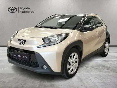 Usata Toyota Aygo X Trend 72 CV (52 kW) 2022 Beige SUV