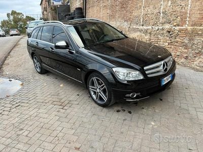 Usata Mercedes C220 170 CV (125 kW) 2008 Nero Station wagon
