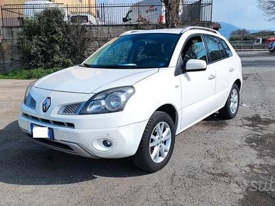 Usata Renault Koleos 150 CV (110 kW) 2009 Bianco SUV