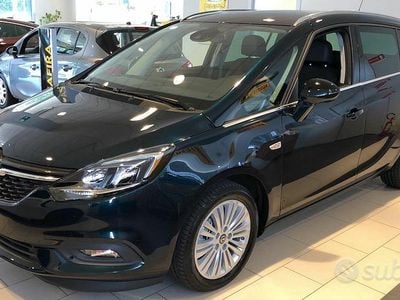Usata Opel Zafira 150 CV (110 kW) 2018 Verde Monovolume