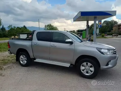 Begagnad Toyota HiLux