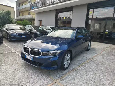 Usata BMW 318 Exclusive 150 CV (110 kW) 2022 Bluazzurro Station wagon