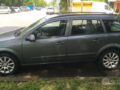 Usata Opel Astra Elegance 101 CV (74 kW) 2005 Station wagon