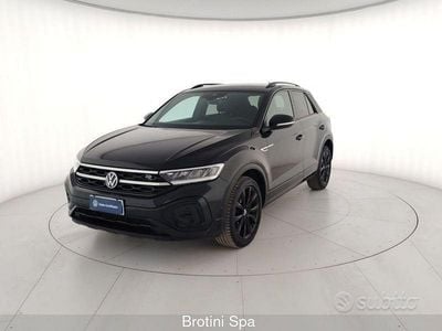 Usata VW T-Roc R-line 110 CV (80 kW) 2023 Nero metallizzato SUV