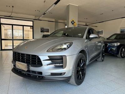 Usata Porsche Macan Basis 247 CV (181 kW) 2020 Grigio SUV