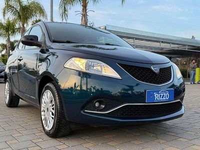 Usata Lancia Ypsilon Gold 69 CV (50 kW) 2013 Blu/azzurro Utilitaria