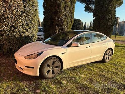Usata Tesla Model 3 Standard Range 88 kW (120 CV) 2021 Bianco Berlina