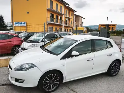 Usata Fiat Bravo Sport 105 CV (77 kW) 2012 Bianco Utilitaria
