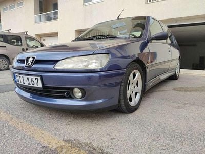 Peugeot 306