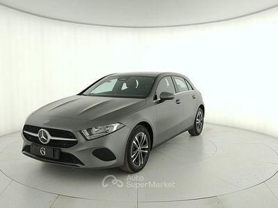 Nuova Mercedes A250 163 CV (119 kW) 2026 Gray Berlina