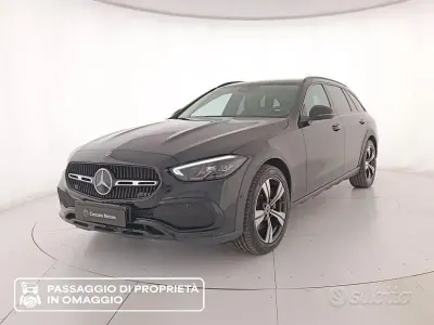 Usata Mercedes C220 Premium 200 CV (147 kW) 2022 Nero Station wagon