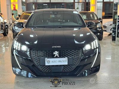 Usata Peugeot 208 GT-line 101 CV (74 kW) 2021 Nero Utilitaria