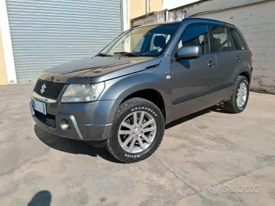Usata Suzuki Grand Vitara 129 CV (94 kW) 2006 Grigio SUV