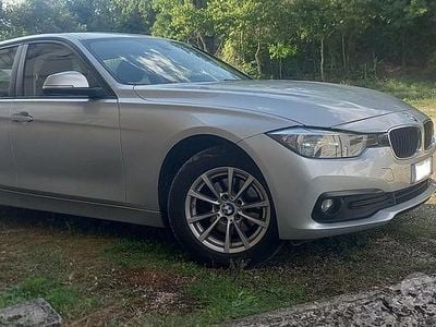 Usata BMW 318 150 CV (110 kW) 2017 Grigio Station wagon