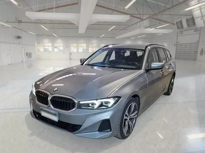 Grigio Usata 2022 BMW 320e Station wagon | 30.950 € (Buon prezzo)